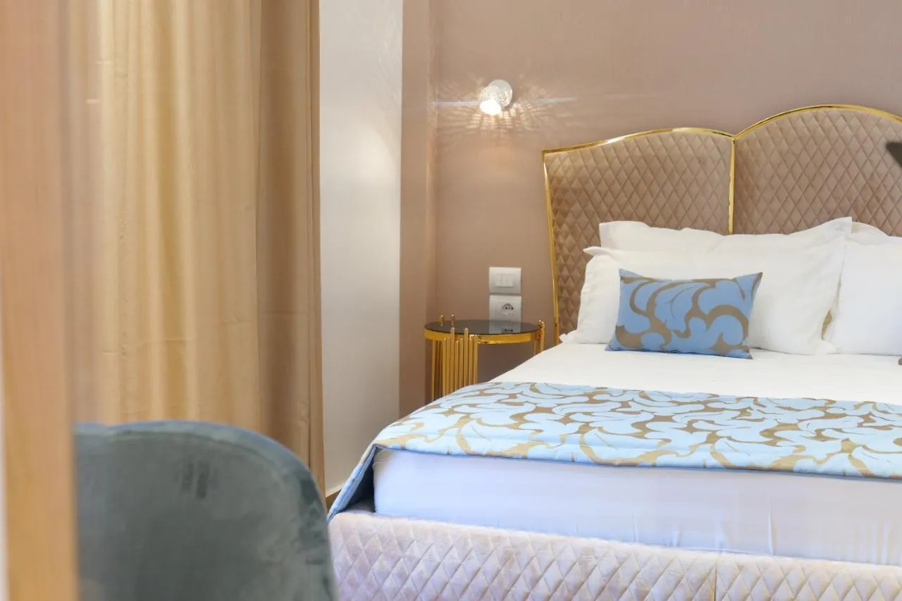 Bora Bora Hotel كساميل 4*,