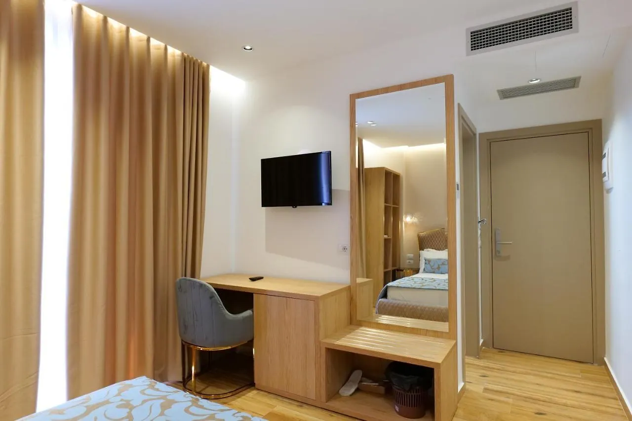 Bora Bora Hotel كساميل