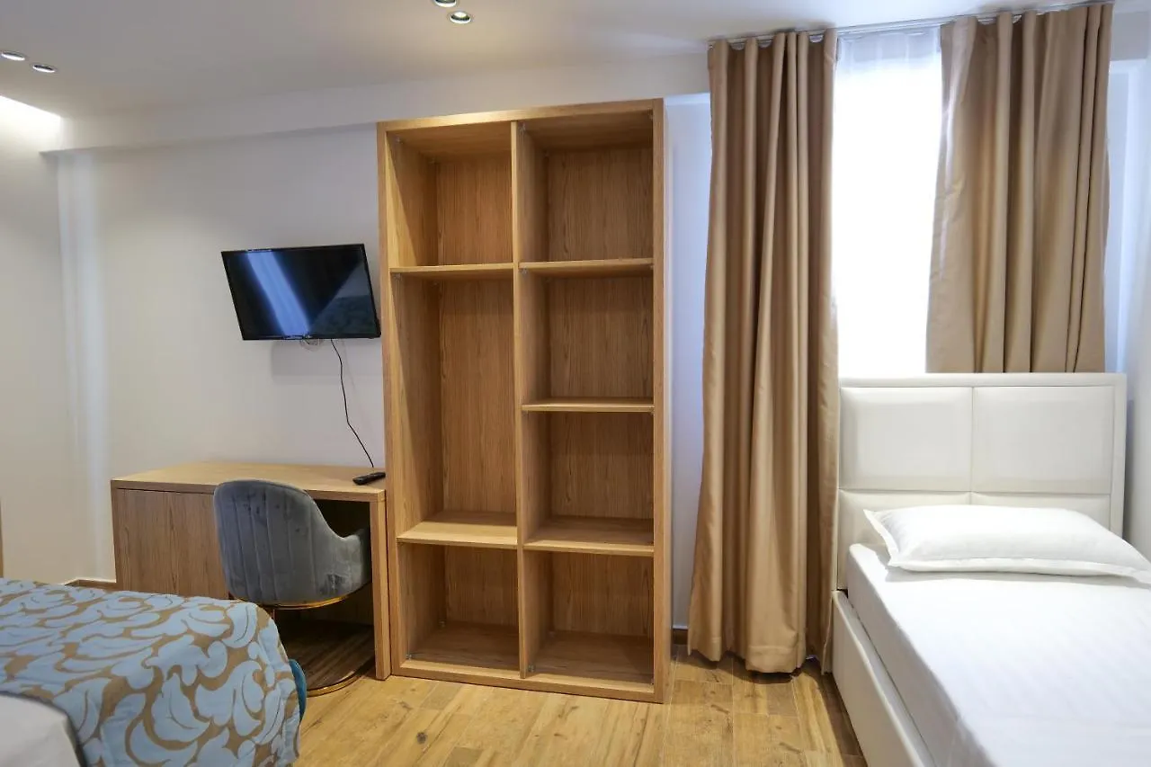 Bora Bora Hotel Ksamil 4*,
