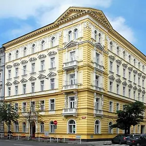 Assenzio Prága